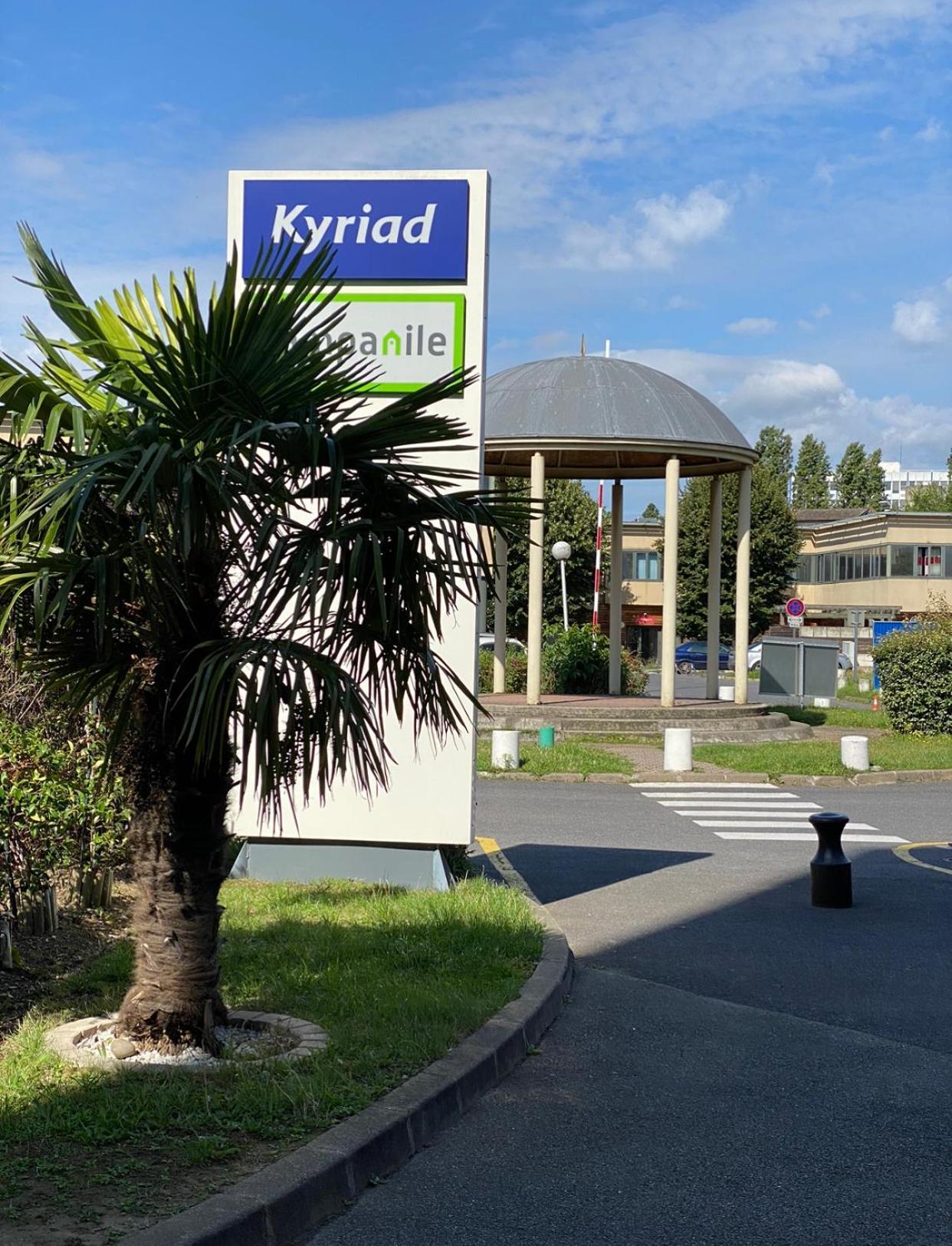 Kyriad Le Blanc-Mesnil Εξωτερικό φωτογραφία